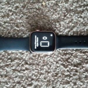 Series 5 gold rose 44 mm apple watch and extra bands